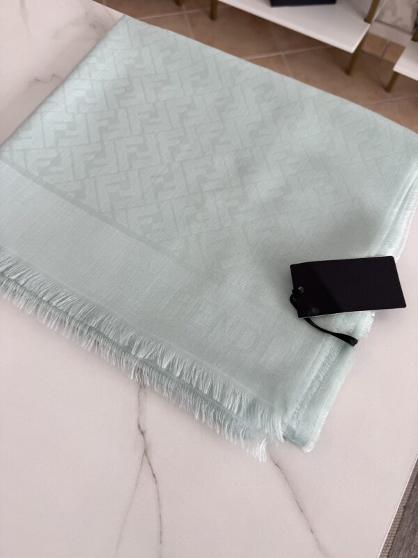 Stola Fendi - Image 18